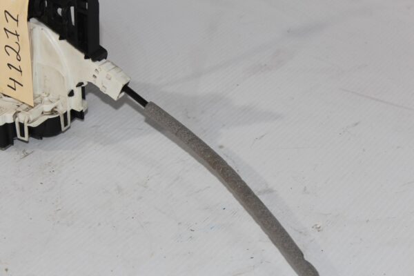 Mercedes Benz W176 W117 A CLA Class Front Right Door Lock Actuator A1667200235