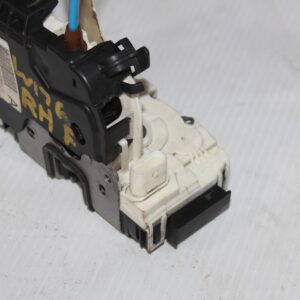 Mercedes Benz W176 W117 A CLA Class Front Right Door Lock Actuator A1667200235 - Image 8