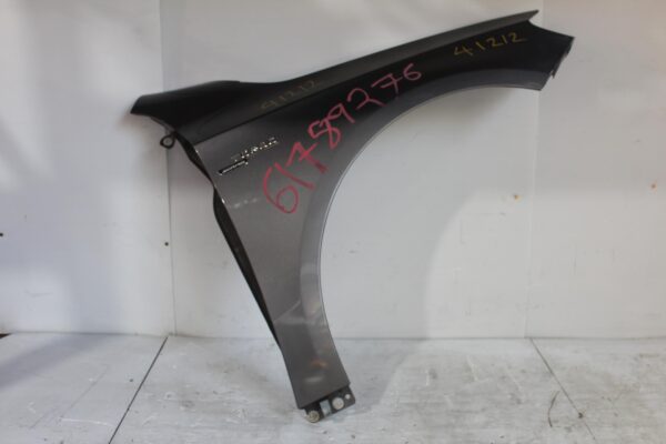 Mercedes Benz W176 A250 A45 Front Right Wing Fender Guard A1768810201