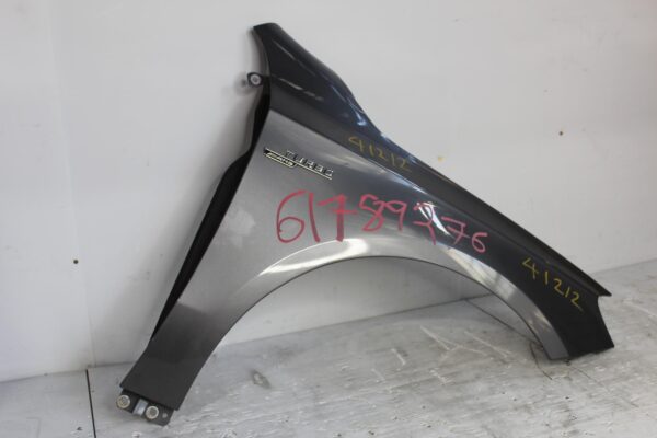 Mercedes Benz W176 A250 A45 Front Right Wing Fender Guard A1768810201