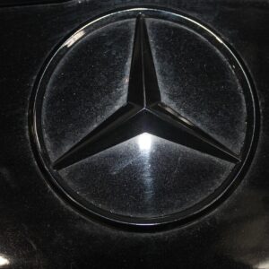Mercedes Benz W212 E63 AMG Bootlid Hatch Tailgate A2127500975 - Image 5
