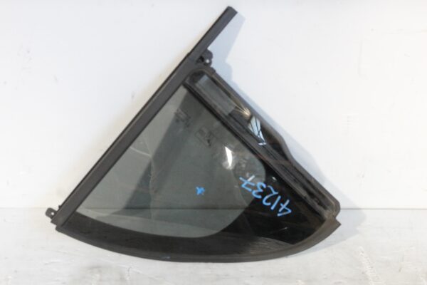 Mercedes Benz W177 A Class Hatch Rear Right Door Window Glass A1777300400