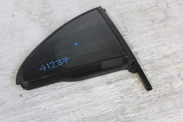 Mercedes Benz W177 A Class Hatch Rear Right Door Window Glass A1777300400