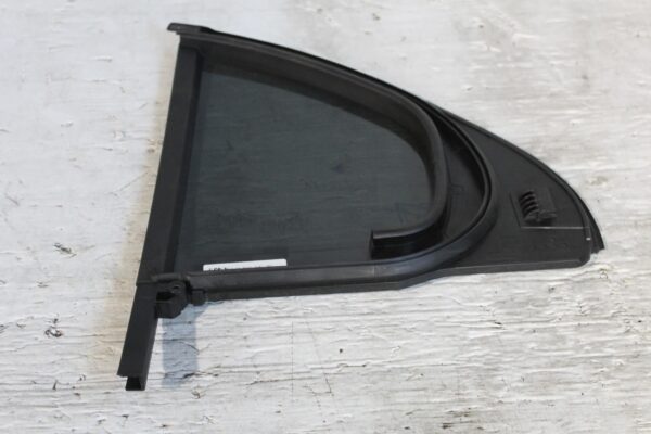 Mercedes Benz W177 A Class Hatch Rear Right Door Window Glass A1777300400