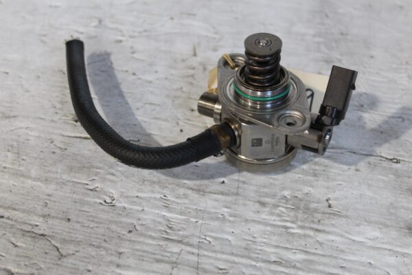 Mercedes Benz W177 W118 A250 CLA250 M260 High Pressure Fuel Pump A2600700500