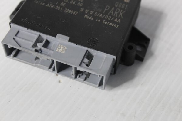 Mercedes Benz W205 C Class Park Assist Control Unit PDC A0009001808