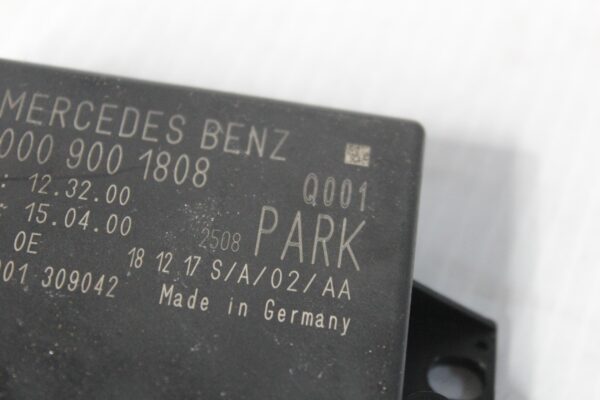 Mercedes Benz W205 C Class Park Assist Control Unit PDC A0009001808