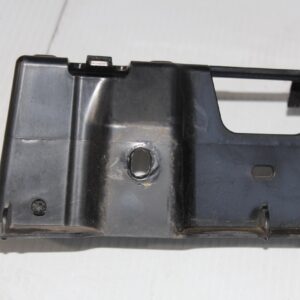 Porsche 95B Macan Rear Centre Bumper Support Bracket Mount 95B807863 - Image 3