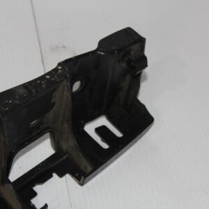 Porsche 95B Macan Rear Centre Bumper Support Bracket Mount 95B807863 - Image 8