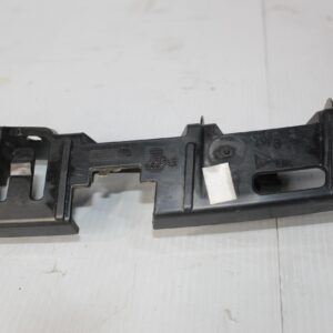 Porsche 95B Macan Rear Centre Bumper Support Bracket Mount 95B807863 - Image 9