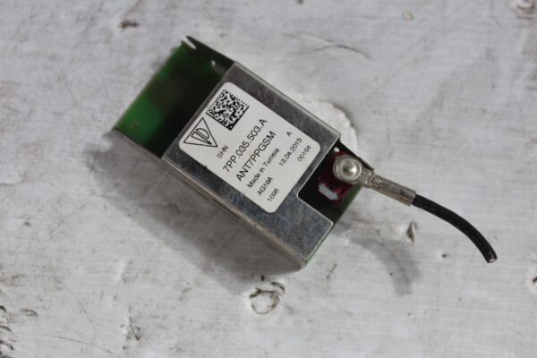 Porsche 95B Macan Aerial GSM Antenna 7PP035503A