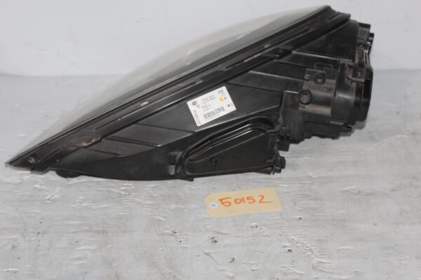 Porsche 958 92A Cayenne Right Headlight Headlamp 95863117410, 95863117412