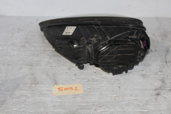 Porsche 958 92A Cayenne Right Headlight Headlamp 95863117410, 95863117412