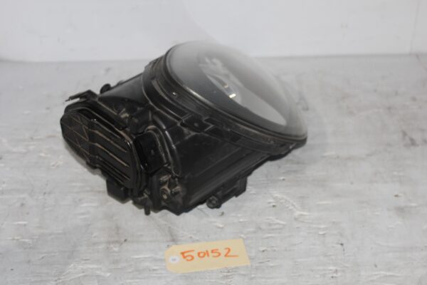 Porsche 958 92A Cayenne Right Headlight Headlamp 95863117410, 95863117412