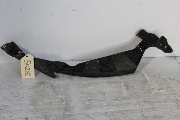 Porsche 95B Macan Front Left Bumper Guide Slide 95B807889A, 95B807889C