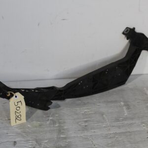 Porsche 95B Macan Front Left Bumper Guide Slide 95B807889A, 95B807889C - Image 2