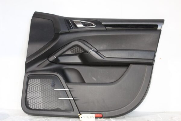 Porsche 958 92A Cayenne Front Right Drivers Door Card Panel Leather 95855520200