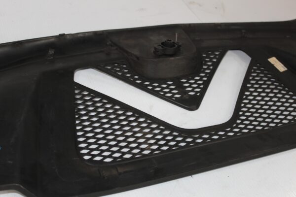 Porsche 95B Macan Engine Bay Closing Panel Trim 95B805806G, 95B805806N