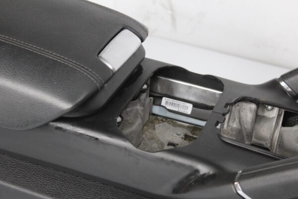 Porsche 958 Cayenne Centre Console with Arm Rest 95855323910, 95855320700