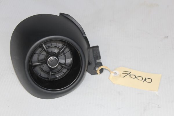 Subaru ZD8 BRZ / Toyota GR86 Drivers Air Vent Assembly 555686-2200