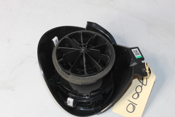 Subaru ZD8 BRZ / Toyota GR86 Drivers Air Vent Assembly 555686-2200