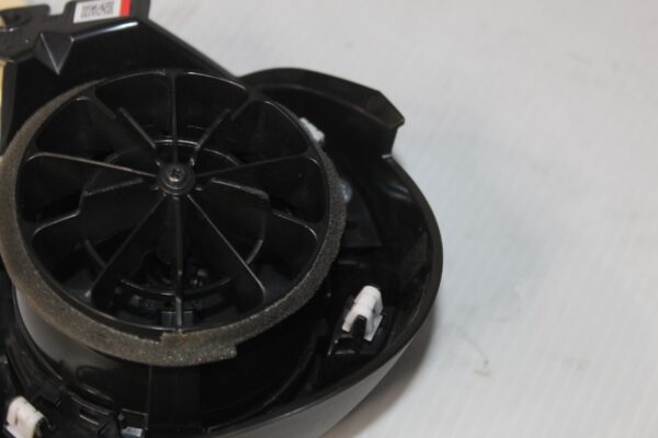 Subaru ZD8 BRZ / Toyota GR86 Drivers Air Vent Assembly 555686-2200