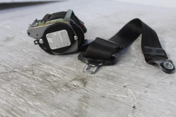 Range Rover Sport L494 Rear Seatbelt Pretensioner LR047692, LR112215