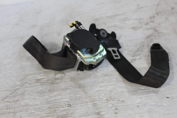 Range Rover Sport L494 Left Passenger Front Seat Belt LR047679, LR076644