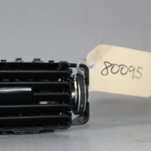 Range Rover L494 Sport Rear Centre Console Air Vent Assembly LR039640, LR087337 - Image 2