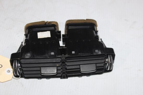 Range Rover L494 Sport Rear Centre Console Air Vent Assembly LR039640, LR087337