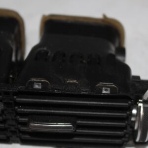 Range Rover L494 Sport Rear Centre Console Air Vent Assembly LR039640, LR087337 - Image 8