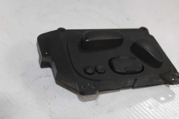 Range Rover L494 Sport Right Right Seat Adjustment Switch LR047988, LR071666