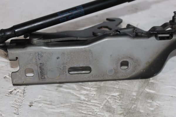 Audi FY Q5 SQ5 Front Right Bonnet Hood Hinge 80A823302D