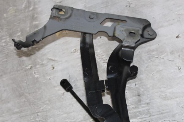Audi FY Q5 SQ5 Front Right Bonnet Hood Hinge 80A823302D