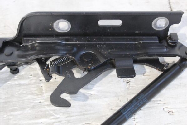 Audi FY Q5 SQ5 Front Left Bonnet Hood Hinge 80A823301D