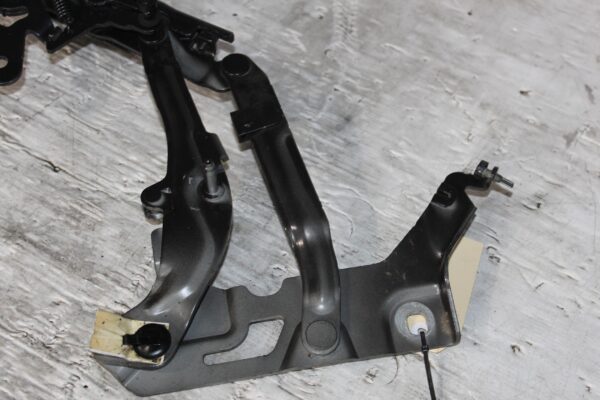 Audi FY Q5 SQ5 Front Left Bonnet Hood Hinge 80A823301D