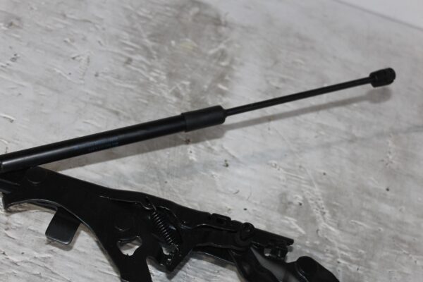 Audi FY Q5 SQ5 Front Left Bonnet Hood Hinge 80A823301D