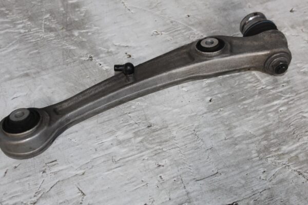 Audi A4 A5 Front Left Lower Control Arm Wishbone Link 8K0407151F, 8K0407155C