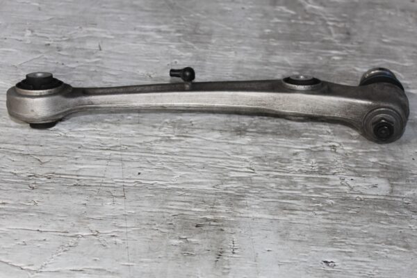 Audi A4 A5 Front Left Lower Control Arm Wishbone Link 8K0407151F, 8K0407155C