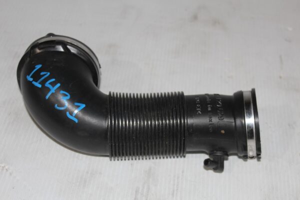 Audi FY Q5 Engine Intake Air Hose Pipe Tube 06L129629J, 06L129629B