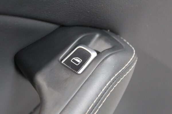 Audi 8R Q5 SQ5 Front Left Door Card Panel Trim 8R2867103AL