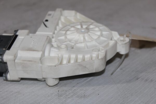 Audi 8 RQ5 SQ5 Window Regulator Motor 8K0959802A