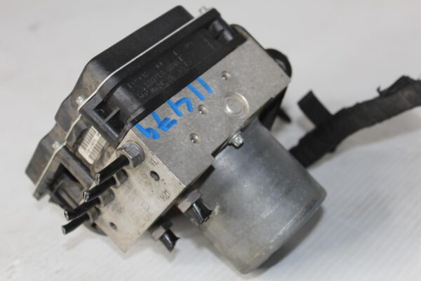 Audi 8T A5 8K A4 ABS Brake Pump Module Unit 8K0907379, 8K0614517GA, 8K0614517HC