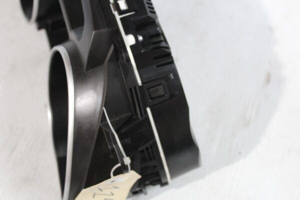 Audi 8T A5 Instrument Cluster 8T0920932L