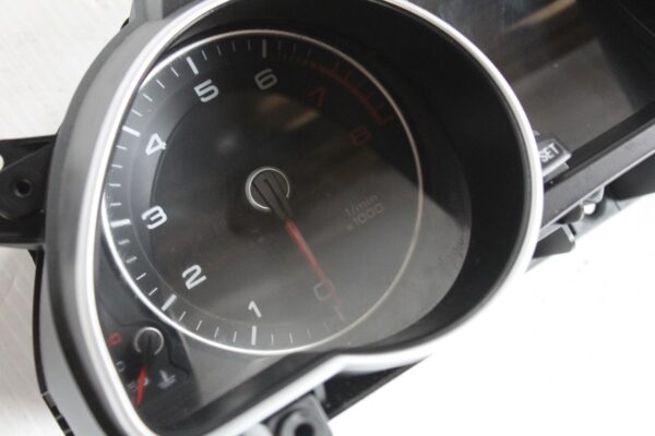 Audi 8T A5 Instrument Cluster 8T0920932L