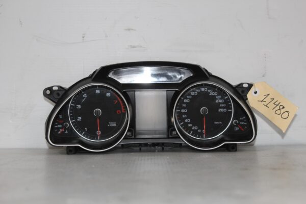 Audi 8T A5 Instrument Cluster 8T0920932L