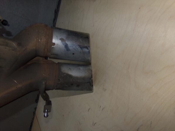 Audi 8R SQ5 Exhaust Rear Muffler With Noise Speaker Actuator 8R0253409R