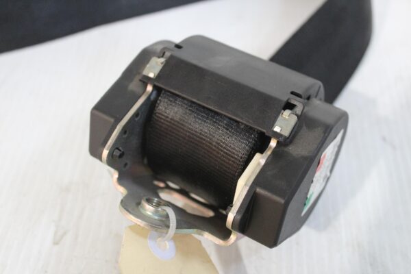 Audi 8K 8T A4 A5 S4 S5 Rear Seat Belt Pretensioner 8K0857805Q, 8K0857805R