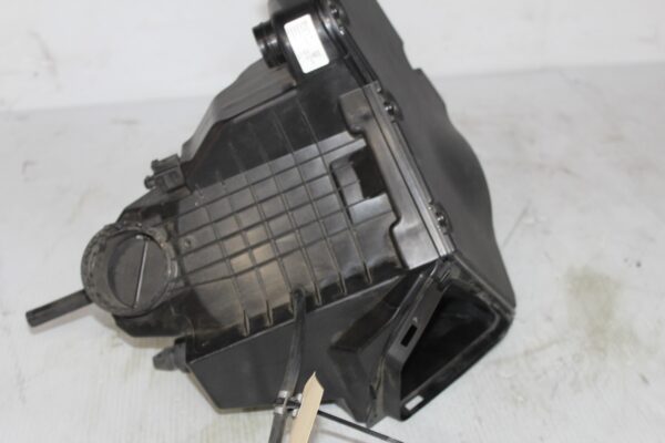 Audi 8R SQ5 Intake Air Box Filter 8K0133837B