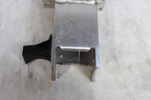 Audi 8R Q5 SQ5 Front Left Crash Bumper Absorber 8R0807133A